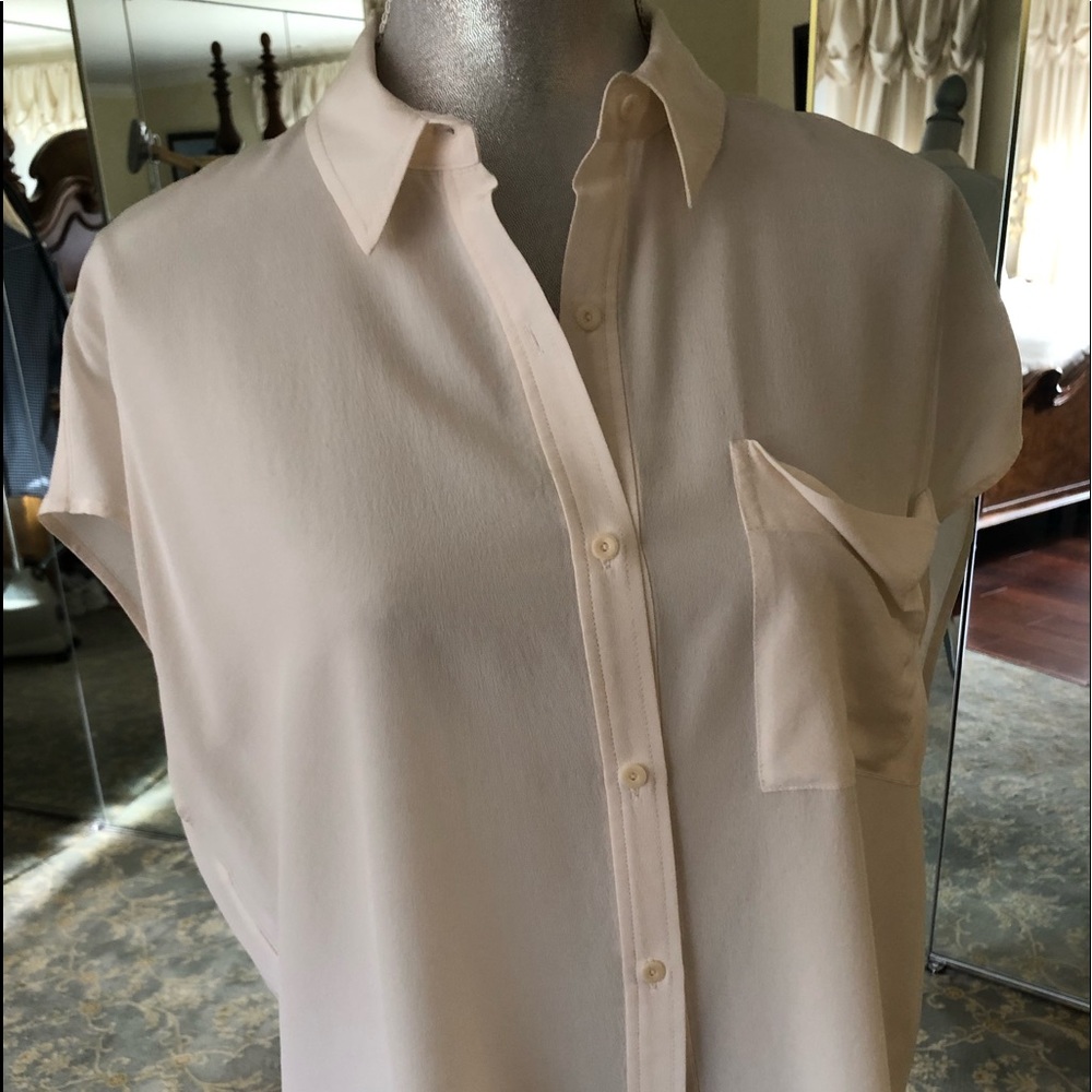 Leith off white short sleeve blouse